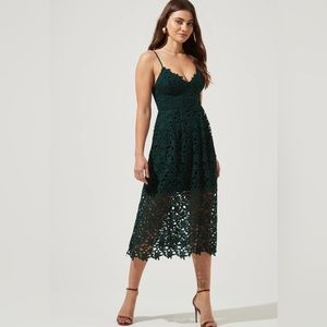 ASTR LACE A LINE MIDI DRESS